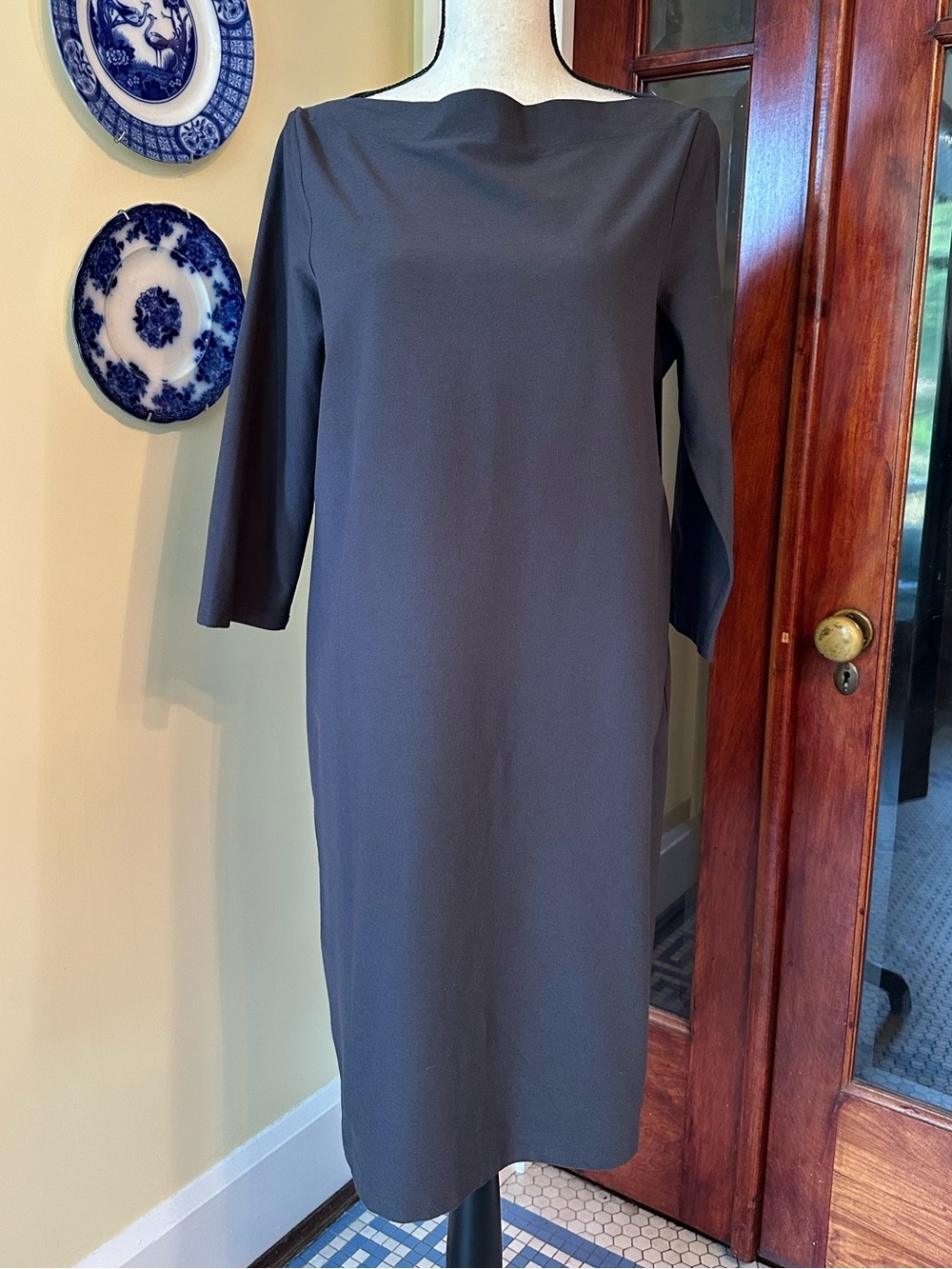 Eileen Fisher | Minimalist Washable Stretch Crepe Shift Dress, Size M